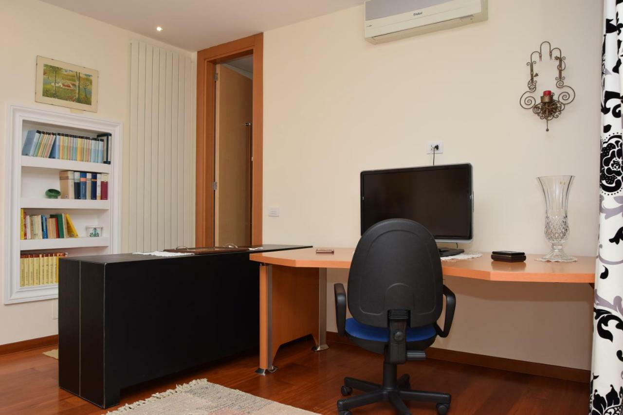 Vuemme 97 Apartment Bari Luaran gambar